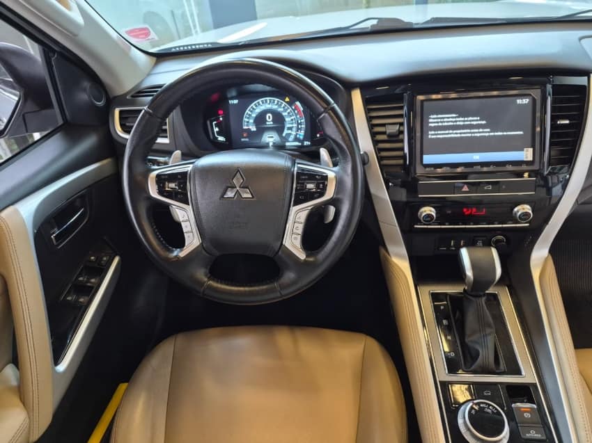 Mitsubishi PAJERO SPORT 2.4 16V MIVEC TURBO DIESEL HPE-S AWD AUTOMÁTICO 2022/2023