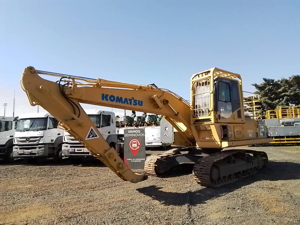 KOMATSU PC 200 LC