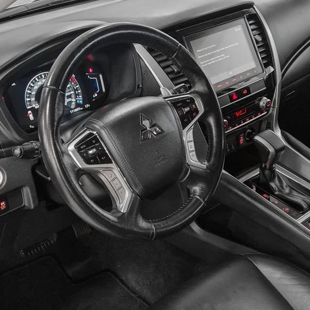 Mitsubishi PAJERO SPORT 2.4 16V MIVEC TURBO DIESEL HPE-S AWD AUTOMÁTICO 2023/2024