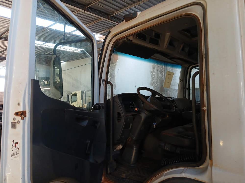 Mercedes-Benz Atego 2730 6x4 2p (diesel)(E5)