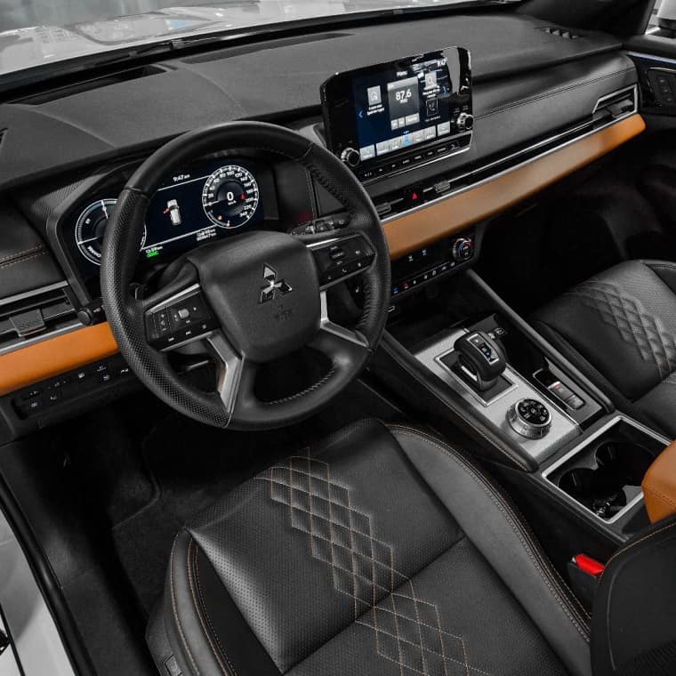 Mitsubishi OUTLANDER 2.4 PHEV SIGNATURE S-AWC DHT 2025/2026