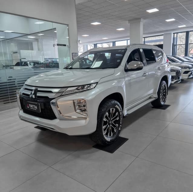 Mitsubishi PAJERO SPORT 2.4 16V MIVEC TURBO DIESEL HPE AWD AUTOMÁTICO 2022/2023