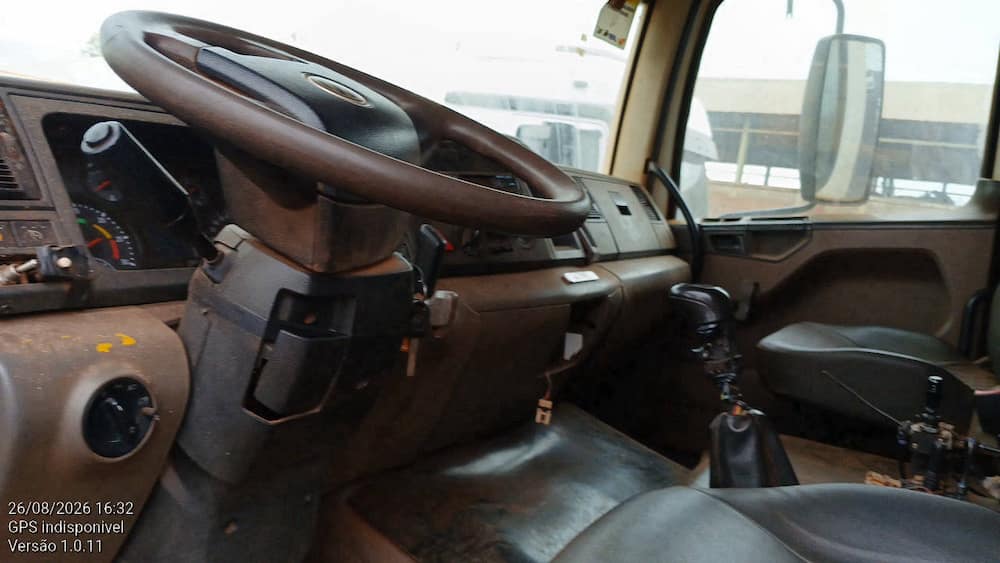 VOLKSWAGEN 31.330 CRC 6X4