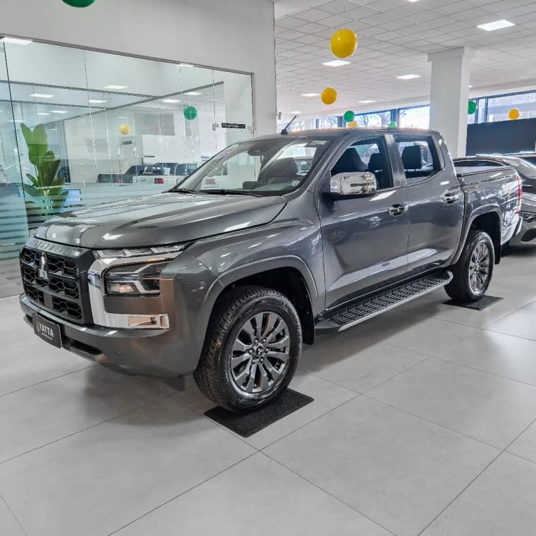 Mitsubishi TRITON 2.4 BITURBO DIESEL CD HPE-S 4X4 AUTOMÁTICO 2025/2026