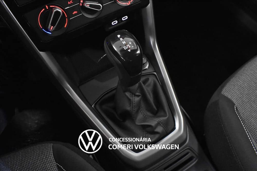 2026 VOLKSWAGEN T-CROSS 1.0 200 TSI TOTAL FLEX AUTOMÁTICO