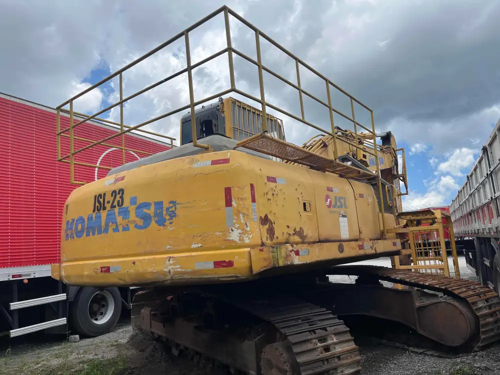 KOMATSU PC 200 LC