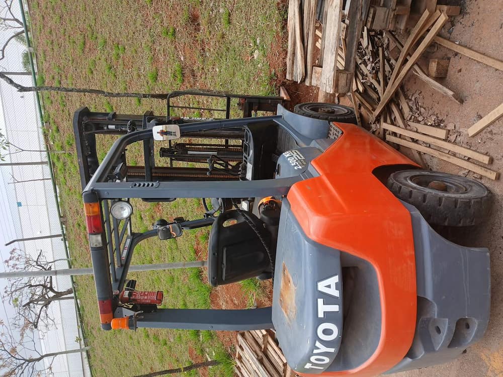 TOYOTA 8FG25B