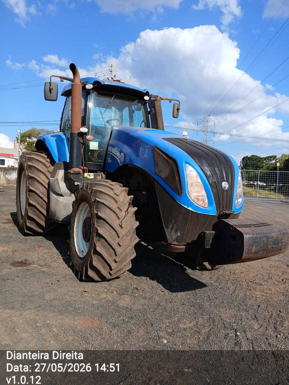NEW HOLLAND T 8.325
