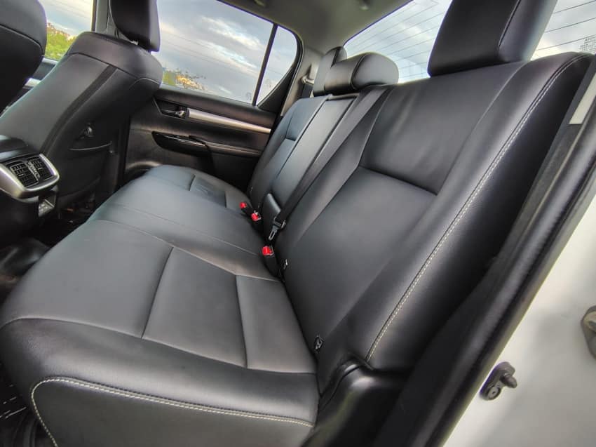 Toyota HILUX 2.8 D-4D TURBO DIESEL CD SRV 4X4 AUTOMÁTICO 2024/2024