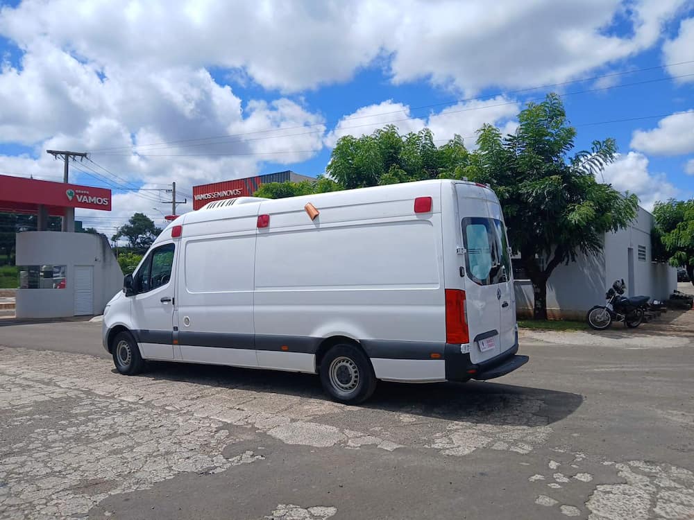 MERCEDES-BENZ 416 ALLT AMBULANCIA