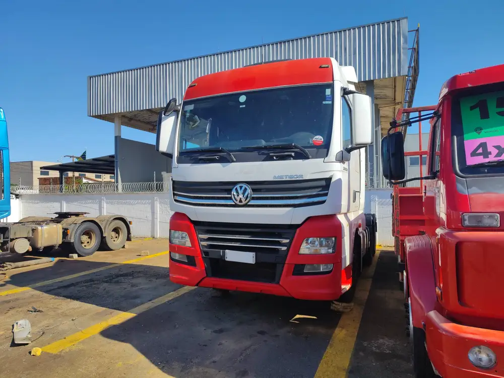 Volkswagen Meteor 29.520 6x4 2p (diesel)(E5)