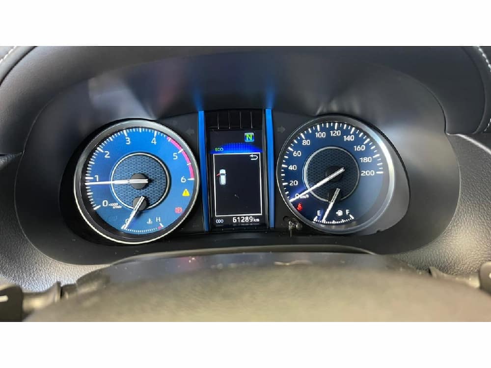 TOYOTA HILUX SW4 2.8 D-4D TURBO DIESEL SRX 4X4 AUTOMÁTICO