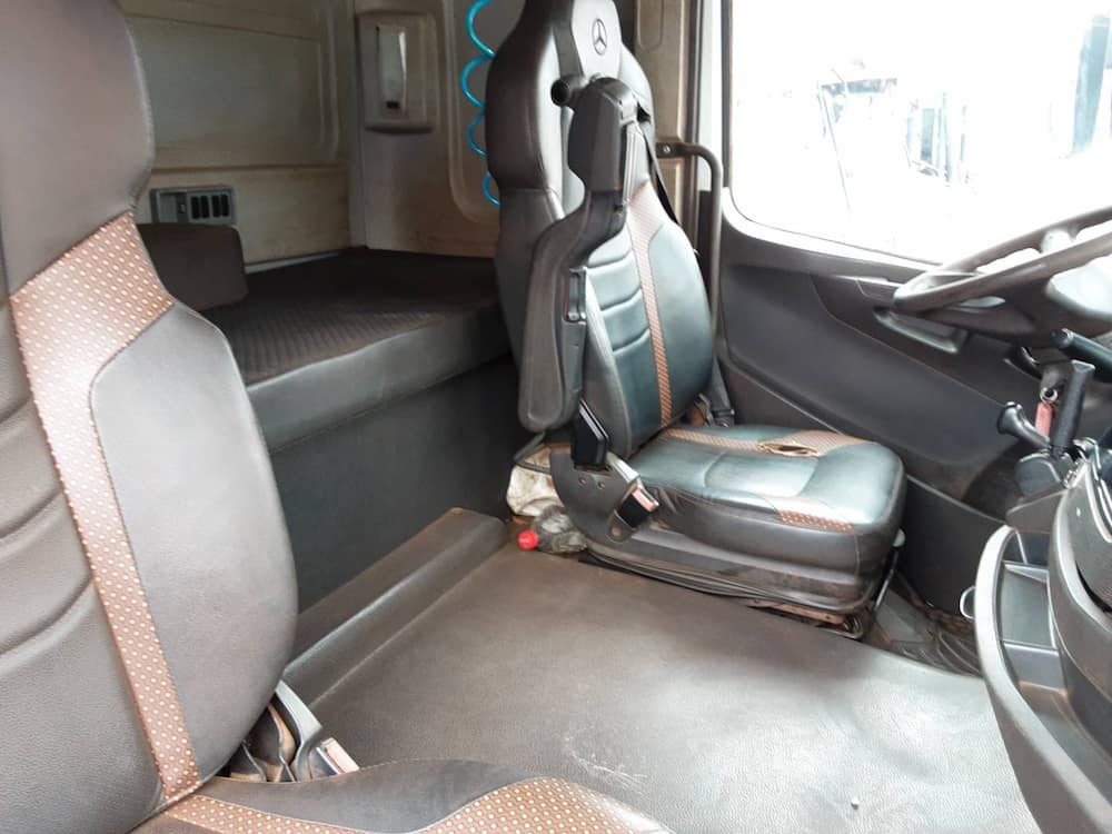 Mercedes-Benz Axor 3344 S (6X4)