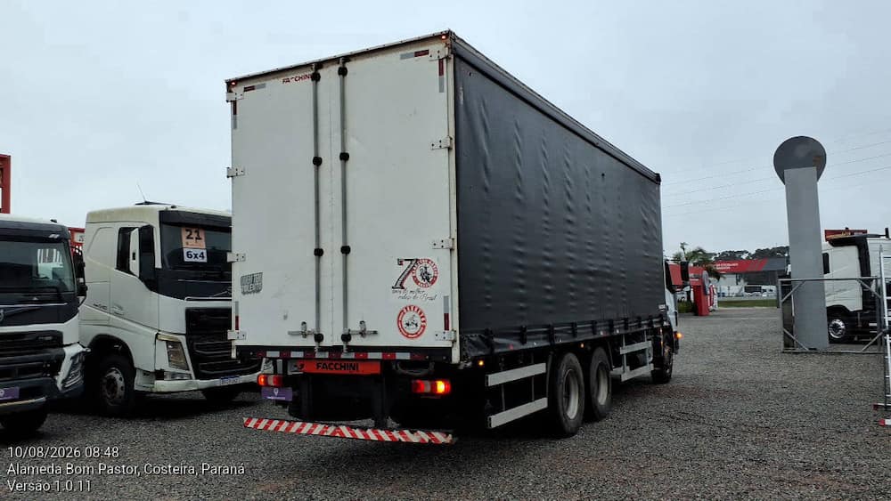Mercedes-Benz Atego 2426 (6X2)