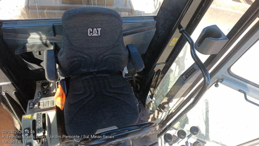 CATERPILLAR MOTONIVELADORA 140K