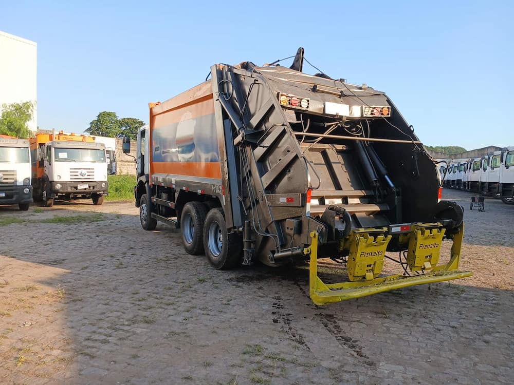 Volkswagen 24-260 E Constel. 6x2 2p (diesel)(E5)