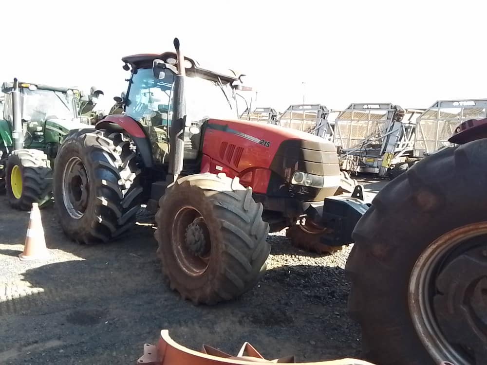 CASE PUMA 215