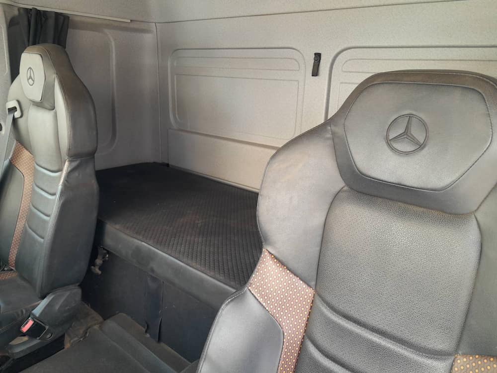 Mercedes-Benz Axor 3344 S (6X4)