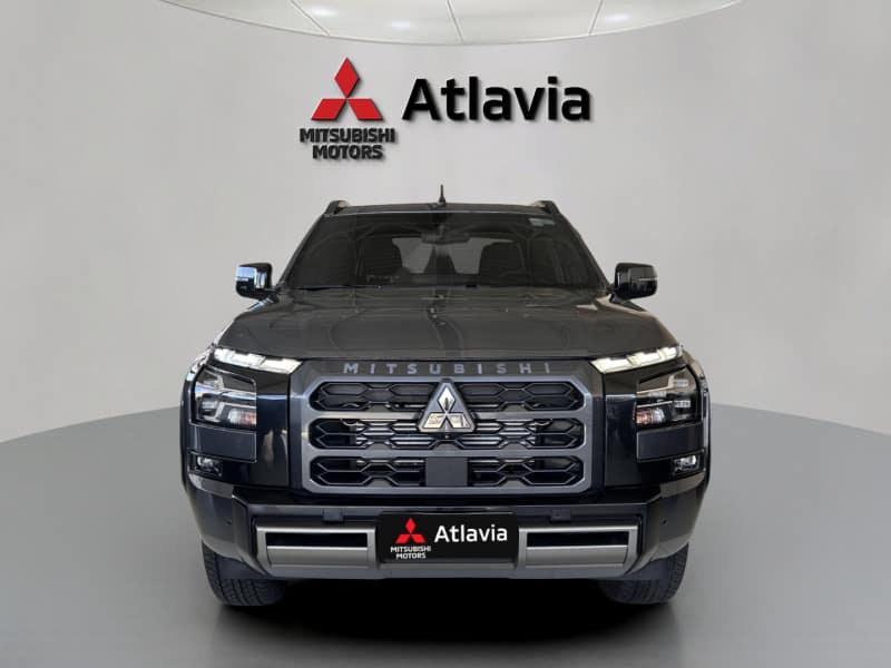 Mitsubishi Nova Triton  2.4 Katana