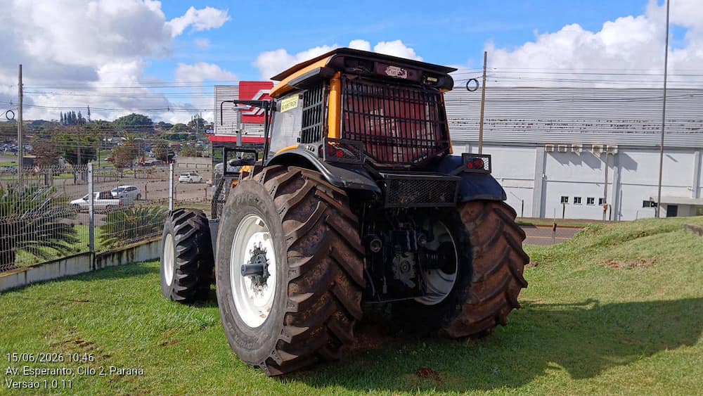 VALTRA BH 224 HiTECH