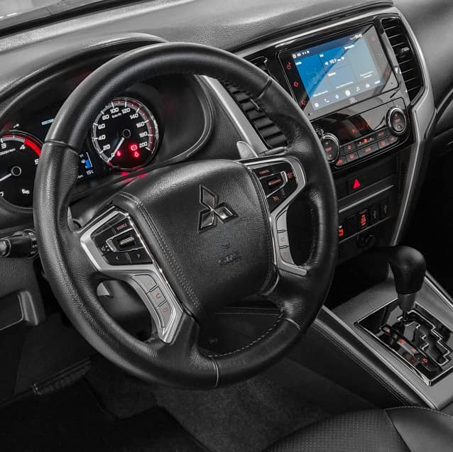 Mitsubishi L200 TRITON 2.4 16V TURBO DIESEL SPORT HPE-S CD 4P 4X4 AUTOMÁTICO 2024/2025