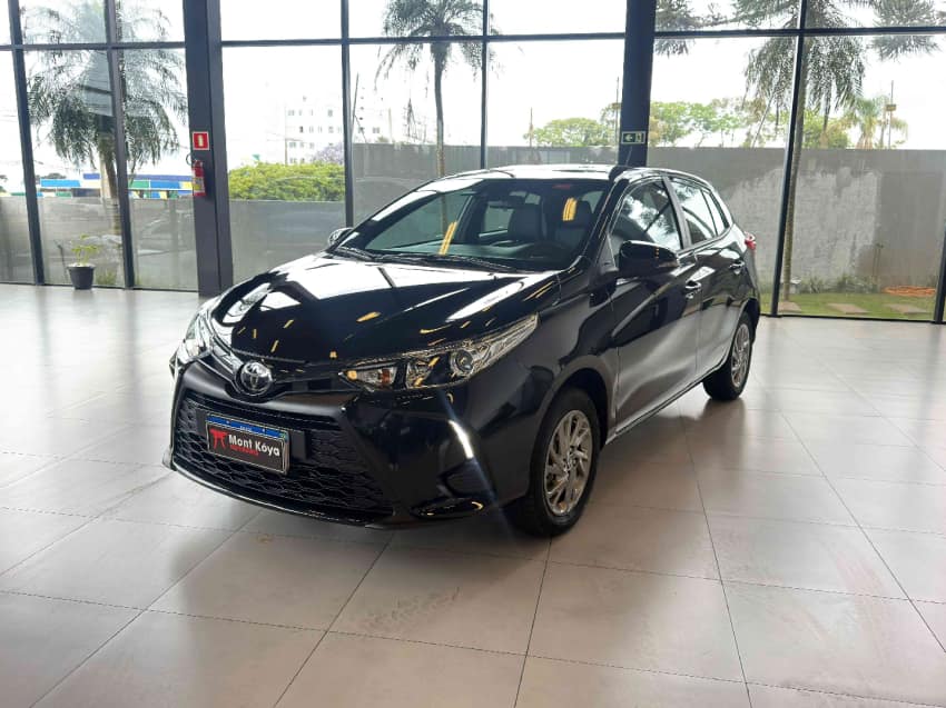 TOYOTA YARIS SA XL 15