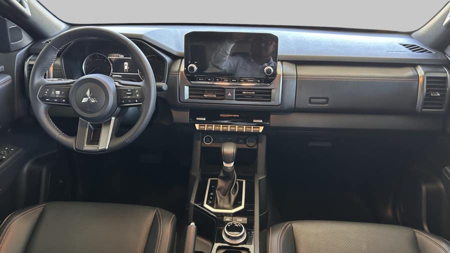 Mitsubishi Nova Triton  2.4 Katana