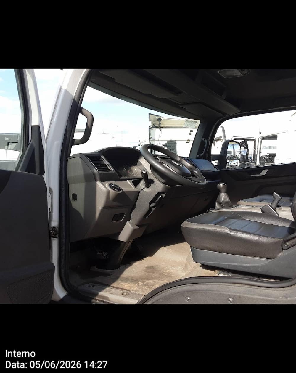 Volkswagen 11-180 Delivery 4x2 2p (diesel)(E6)