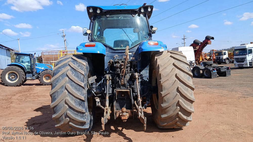 NEW HOLLAND T7 240