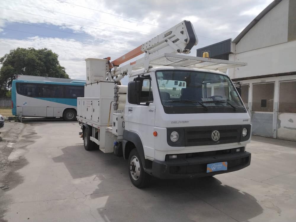 VOLKSWAGEN 8.160 DELIVERY 4X2