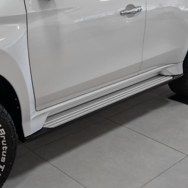 Mitsubishi PAJERO SPORT 2.4 16V MIVEC TURBO DIESEL HPE AWD AUTOMÁTICO 2022/2023