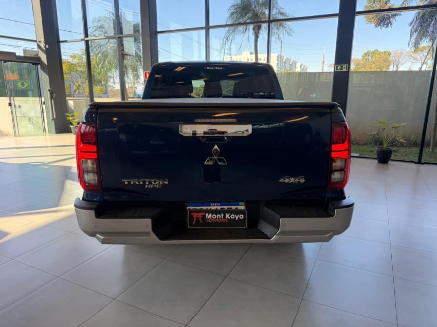 Mitsubishi TRITON 2.4 BITURBO DIESEL CD HPE 4X4 AUTOMÁTICO 2025/2026