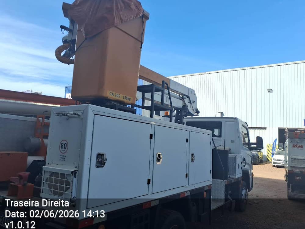 VOLKSWAGEN 11-180 DELIVERY 2P DIESEL E5