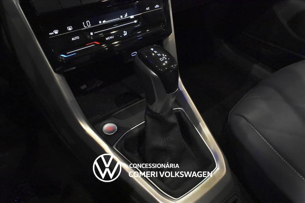 2027 VOLKSWAGEN T-CROSS 1.0 200 TSI TOTAL FLEX COMFORTLINE AUTOMÁTICO