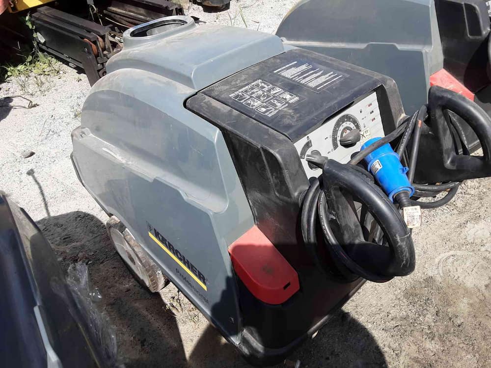 KARCHER LAVADORA DE PISO A.P
