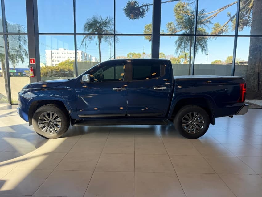 Mitsubishi TRITON 2.4 BITURBO DIESEL CD HPE 4X4 AUTOMÁTICO 2025/2026