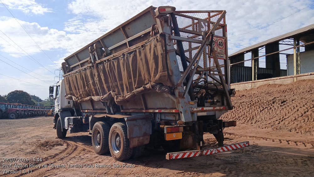 MERCEDES-BENZ AXOR 3131 6X4
