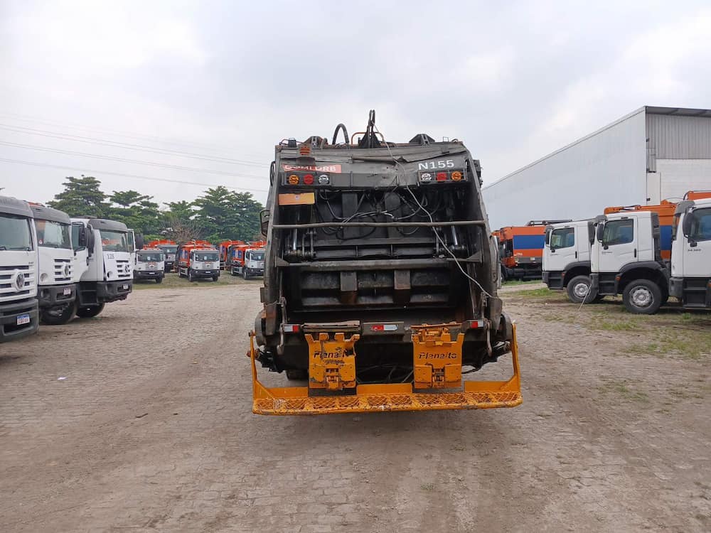Volkswagen 24-260 E Constel. 6x2 2p (diesel)(E5)