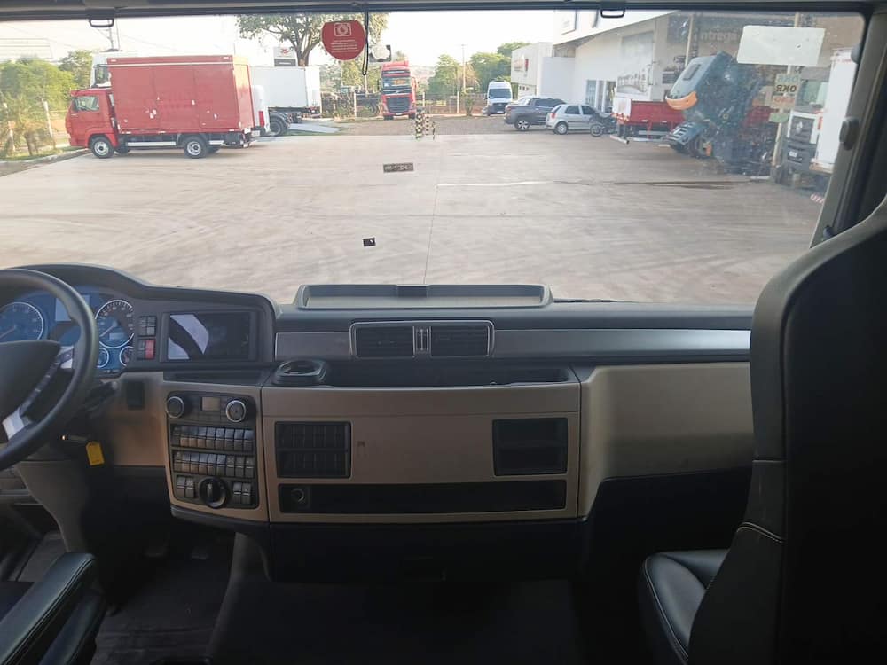 Volkswagen Meteor 29.520 6x4 2p (diesel)(E5)