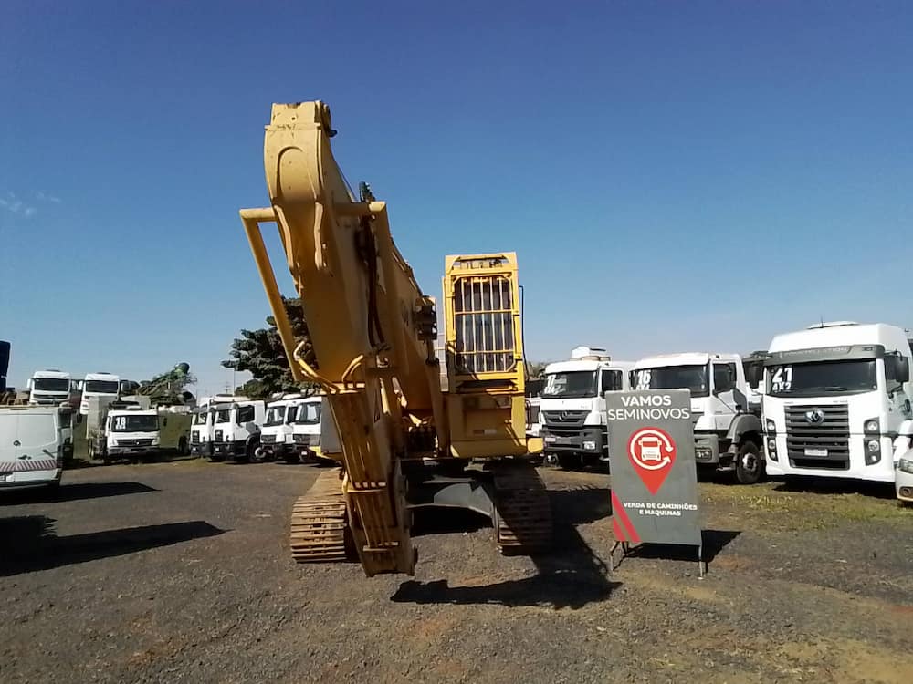 KOMATSU PC 200 LC