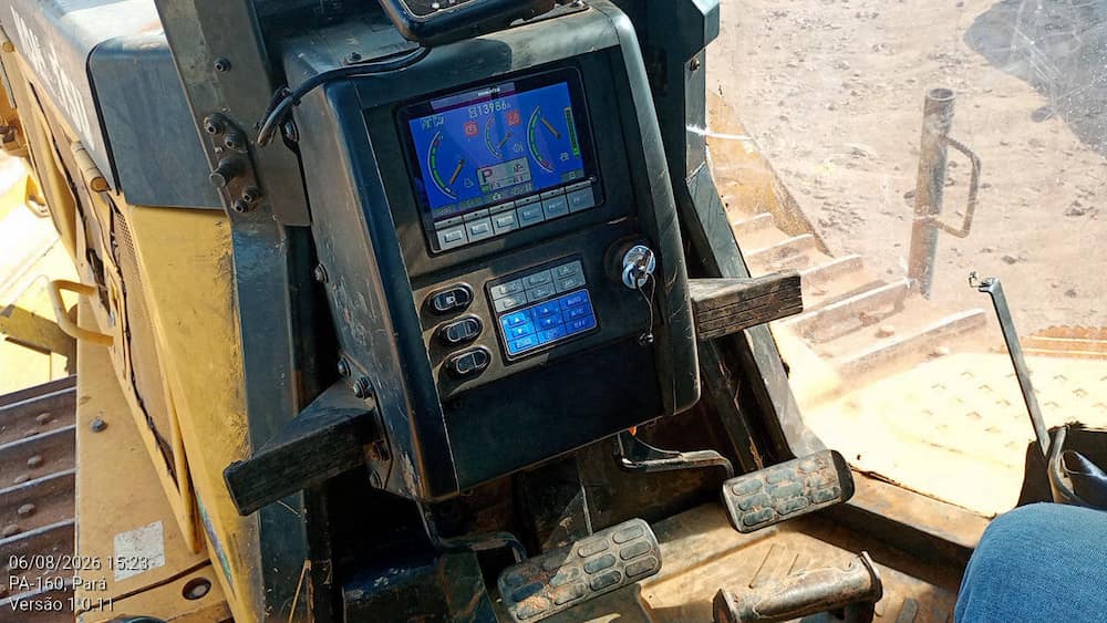 KOMATSU D155AX-6
