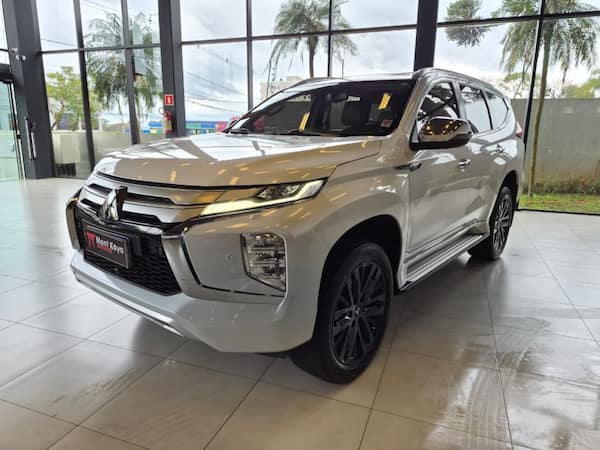 Mitsubishi PAJERO SPORT 2.4 16V MIVEC TURBO DIESEL HPE-S AWD AUTOMÁTICO 2022/2023
