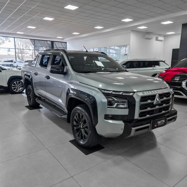 Mitsubishi TRITON 2.4 BITURBO DIESEL CD KATANA 4X4 AUTOMÁTICO 2025/2026
