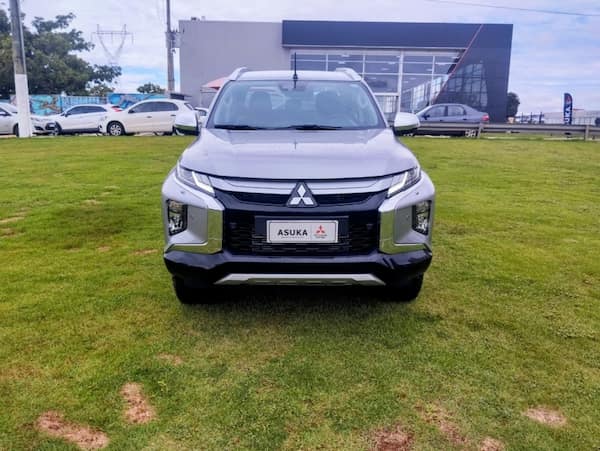 Mitsubishi L200 TRITON 2.4 TURBO DIESEL 4X4 AT SPORT HPE-S