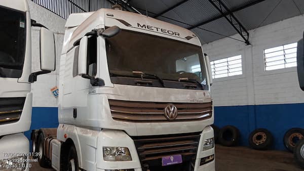 VOLKSWAGEN 29.520 METEOR 6X4