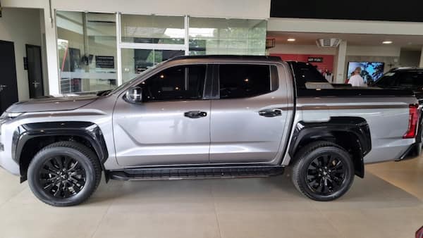 Mitsubishi TRITON KATANA