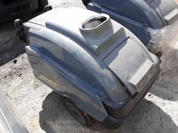 KARCHER LAVADORA DE PISO A.P