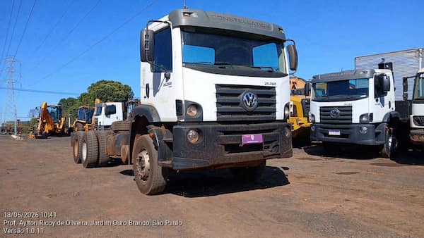 VOLKSWAGEN 26.280 CRM 6X4