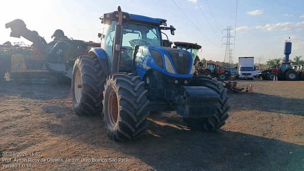 NEW HOLLAND T7 240