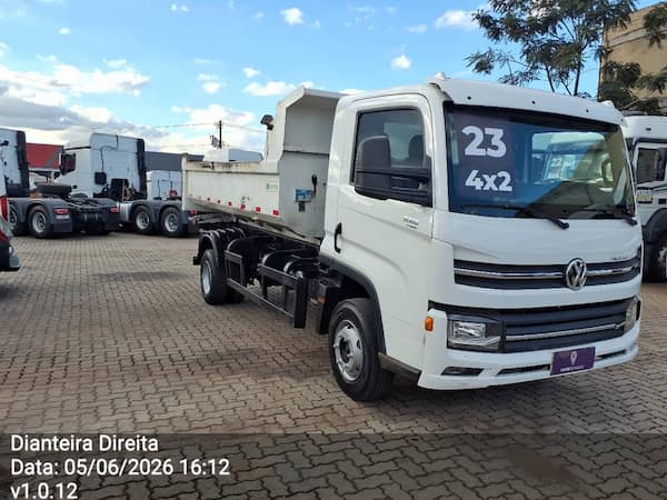 VOLKSWAGEN 11-180 DELIVERY 2P DIESEL E5